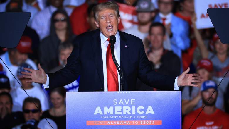 trump-reacts-to-boos-after-telling-rally-to-take-the-vaccines