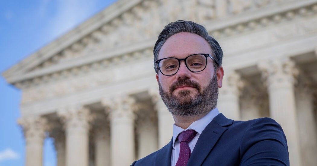 Marc Hearron, attorney for abortion providers, has deep Texas ties.