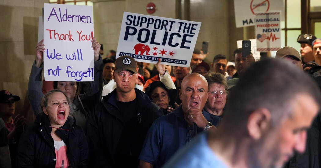 A judge blocks Chicago from enforcing its vaccine mandate for police officers.