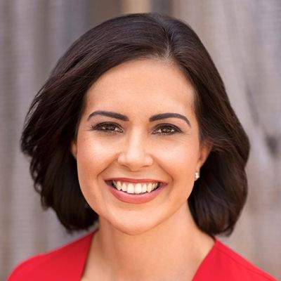 Is She Related To Bob Carr? Relationship & Net Worth