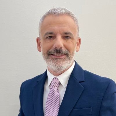 How Old Is He? Journalist Wiki & Relationship