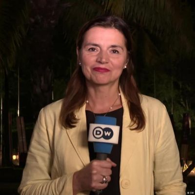 How Old Is She? Correspondent Wiki Explore