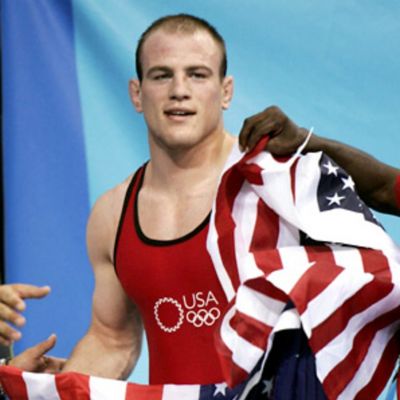 Who Is Kelly Sanderson? Relationship And Kids Explore