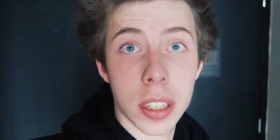 Calfreezy Wiki Biography, age, height, girlfriend, brother, family