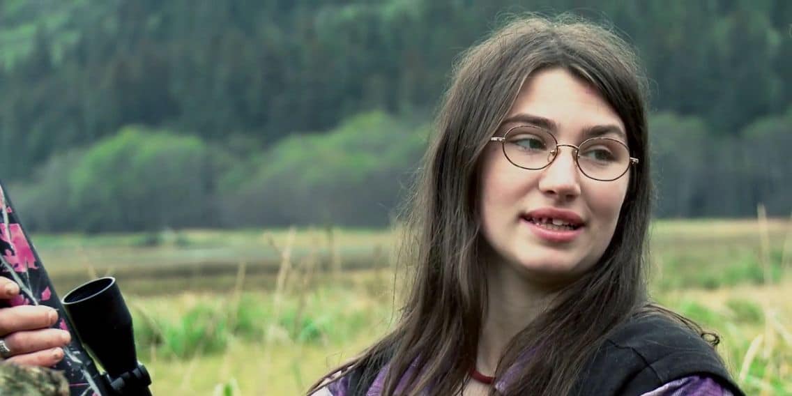 Snowbird Brown’s teeth, boyfriend, pregnant, net worth, Wiki