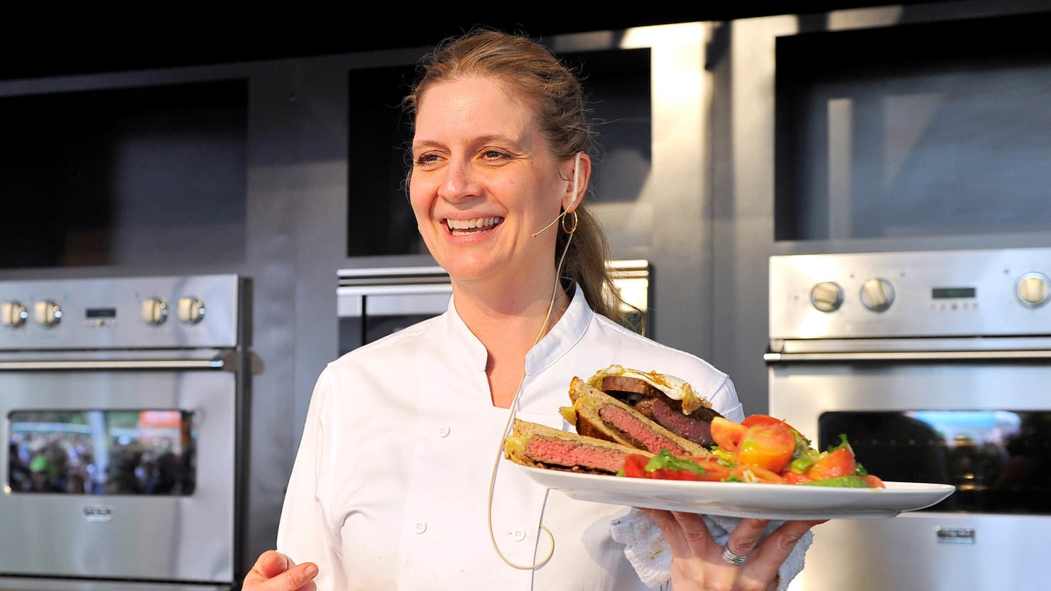 Who is restaurant chief Amanda Freitag? Wiki: Net Worth, Husband, Kids
