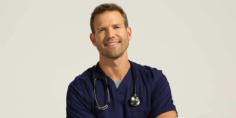 Who's Travis Stork from "The Bachelor"? Is he married? Bio: Wife, Net Worth, House