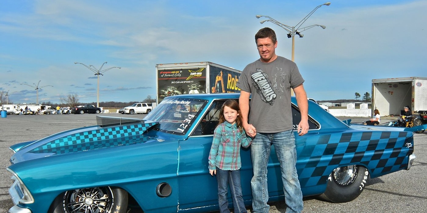 Who's racer JJ Da Boss? What does he do for a living? Wiki: Wife Tricia Day, Salary