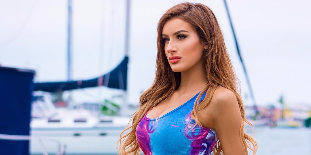 Who is model Molly Eskam? Is she dating Faze Rug? Wiki: Age, Height