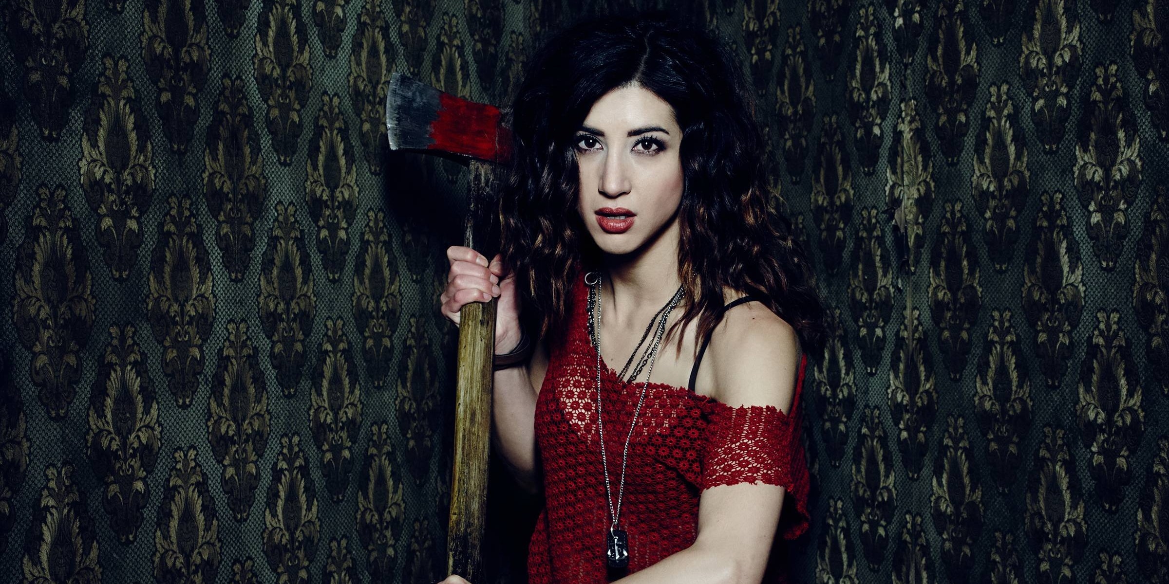 Who is Dana DeLorenzo? Her Wiki: Net Worth, Single, Relationship, Facts, Family