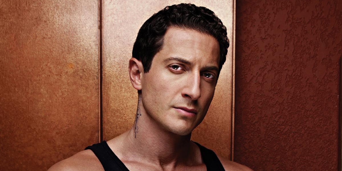 Sasha Roiz's Wiki Biography, wife, gay, net worth. Is he gay?