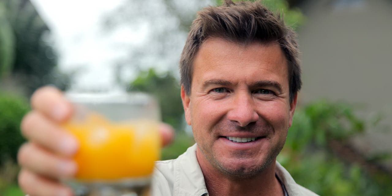 Who is actor Jack Maxwell from “Booze Traveler”? His Wiki: Wife, Cancer, Age, Net Worth, Married