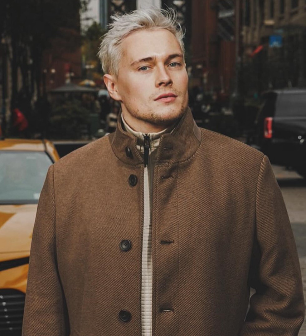 Scott Hackwith Wiki, Biography, Net Worth, Age, Family, Facts and More