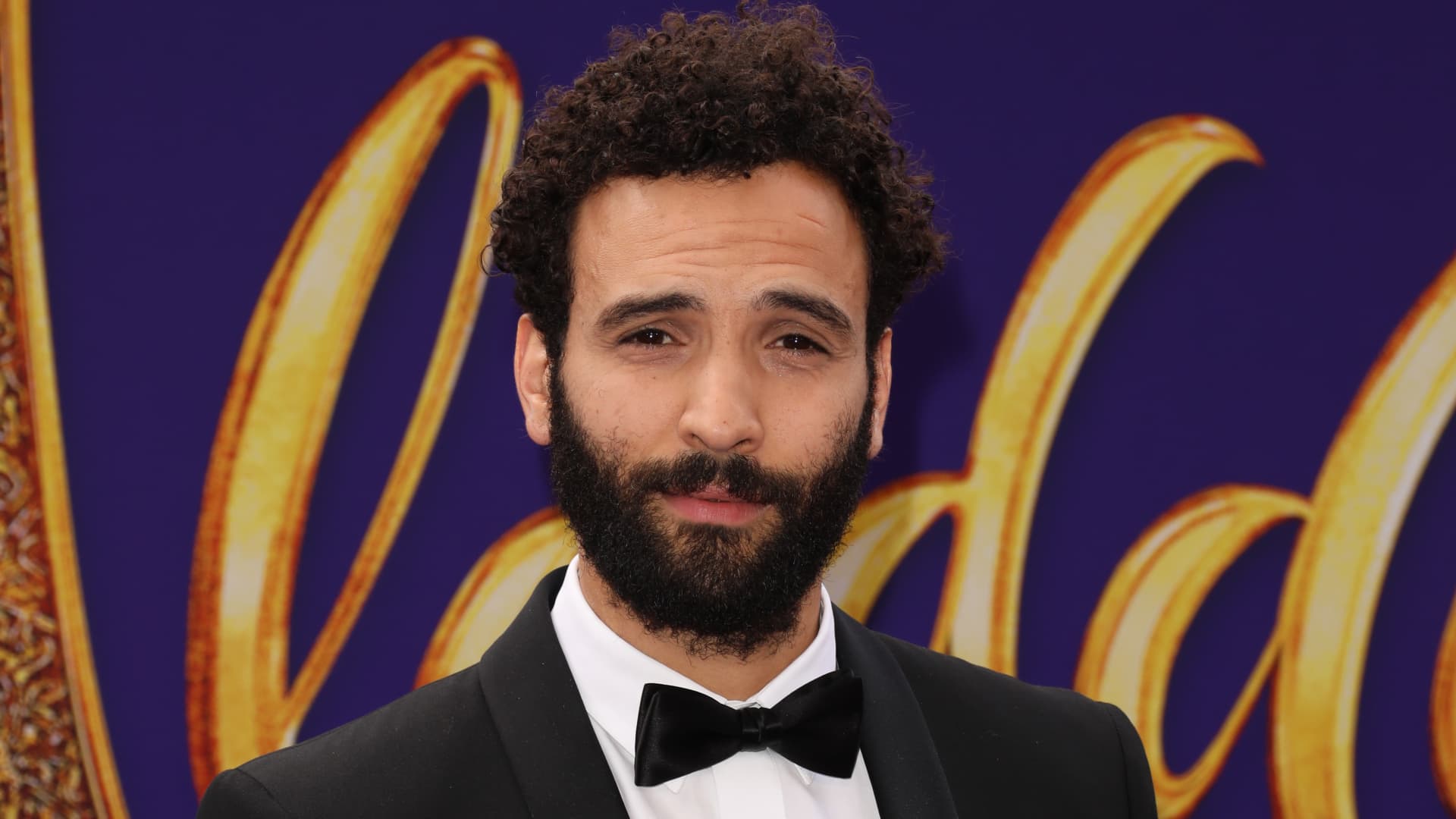 What movies has Marwan Kenzari been in? His Age, Height, Family