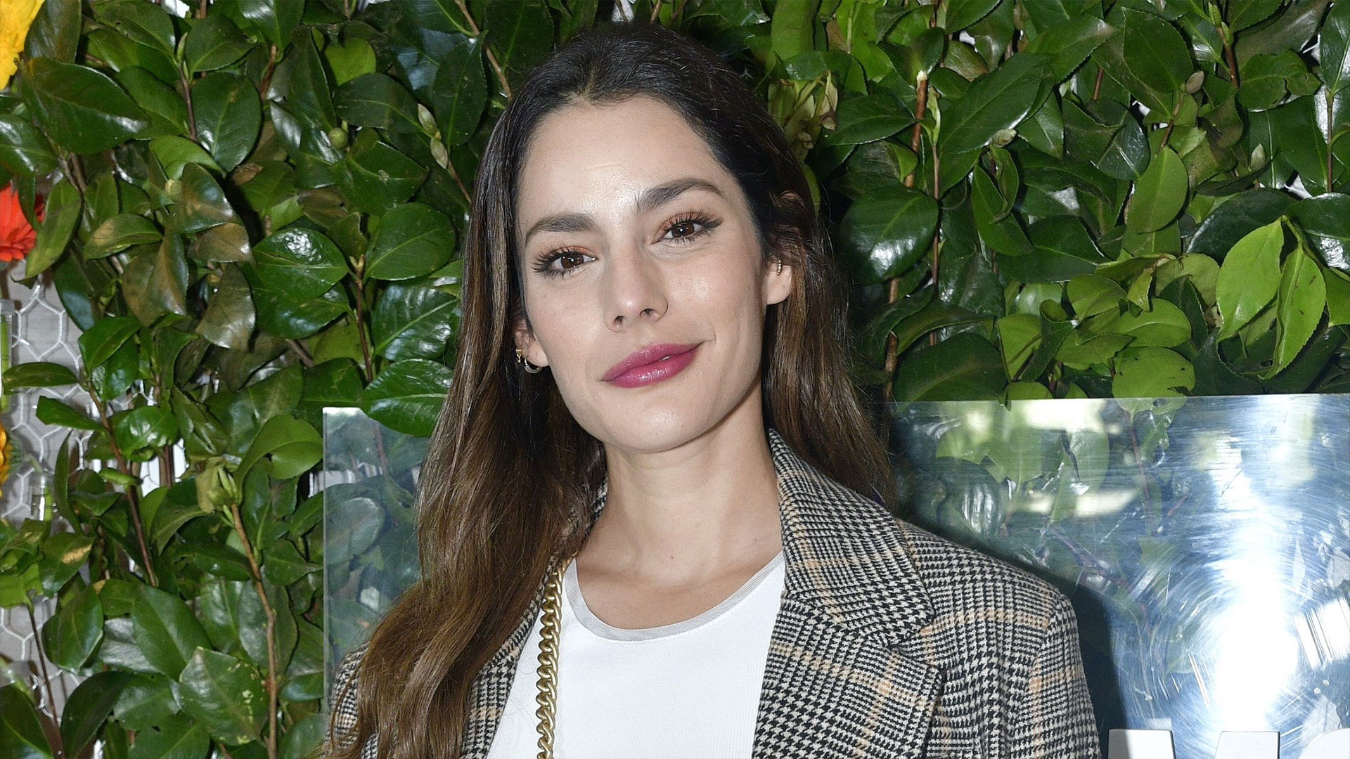 The Career and Life of Oka Giner: Age, Height, Career, Spouse
