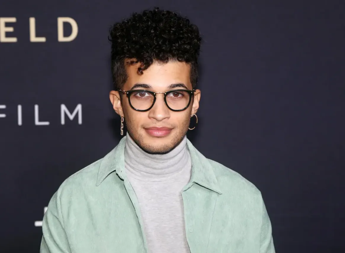 Jordan Fisher Age, Height, Weight, Net Worth, Career, And Full Bio
