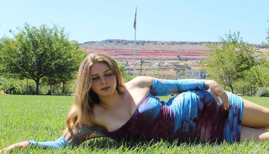 Sava Schultz (Tiktok Star) Wiki, Biography, Age, Boyfriend, Family, Facts and More