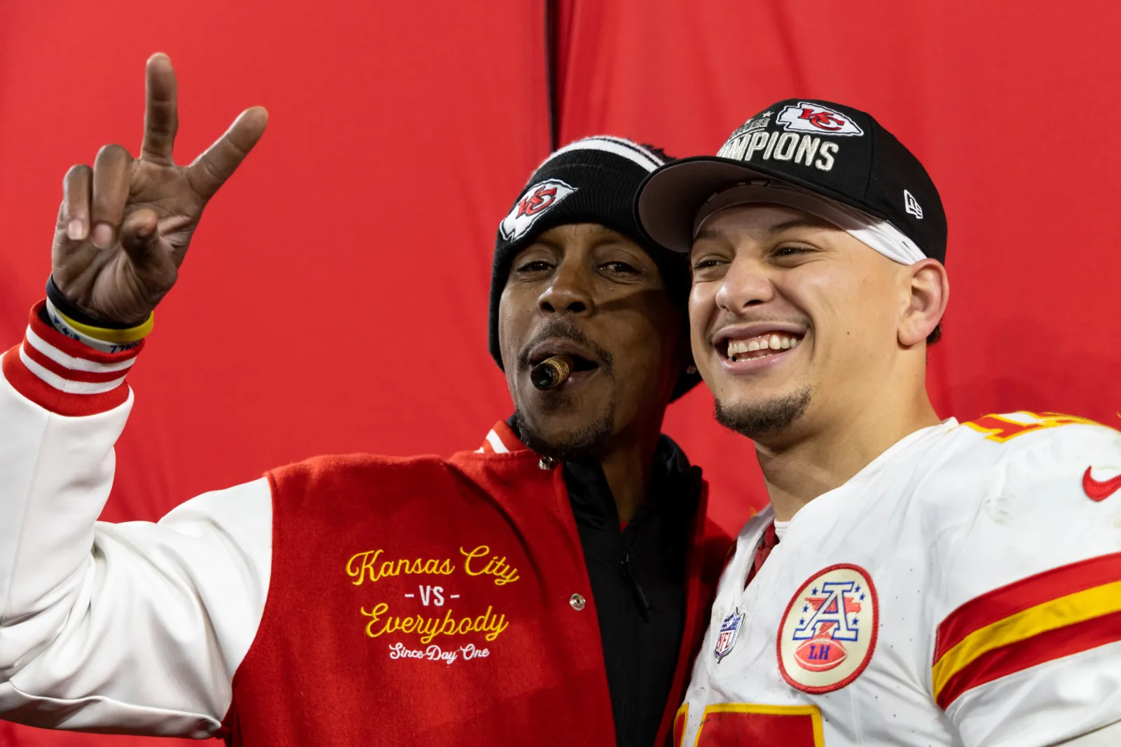 Patrick Mahomes #15 of the Kansas City Chiefs celebrates with his father Pat Mahomes
