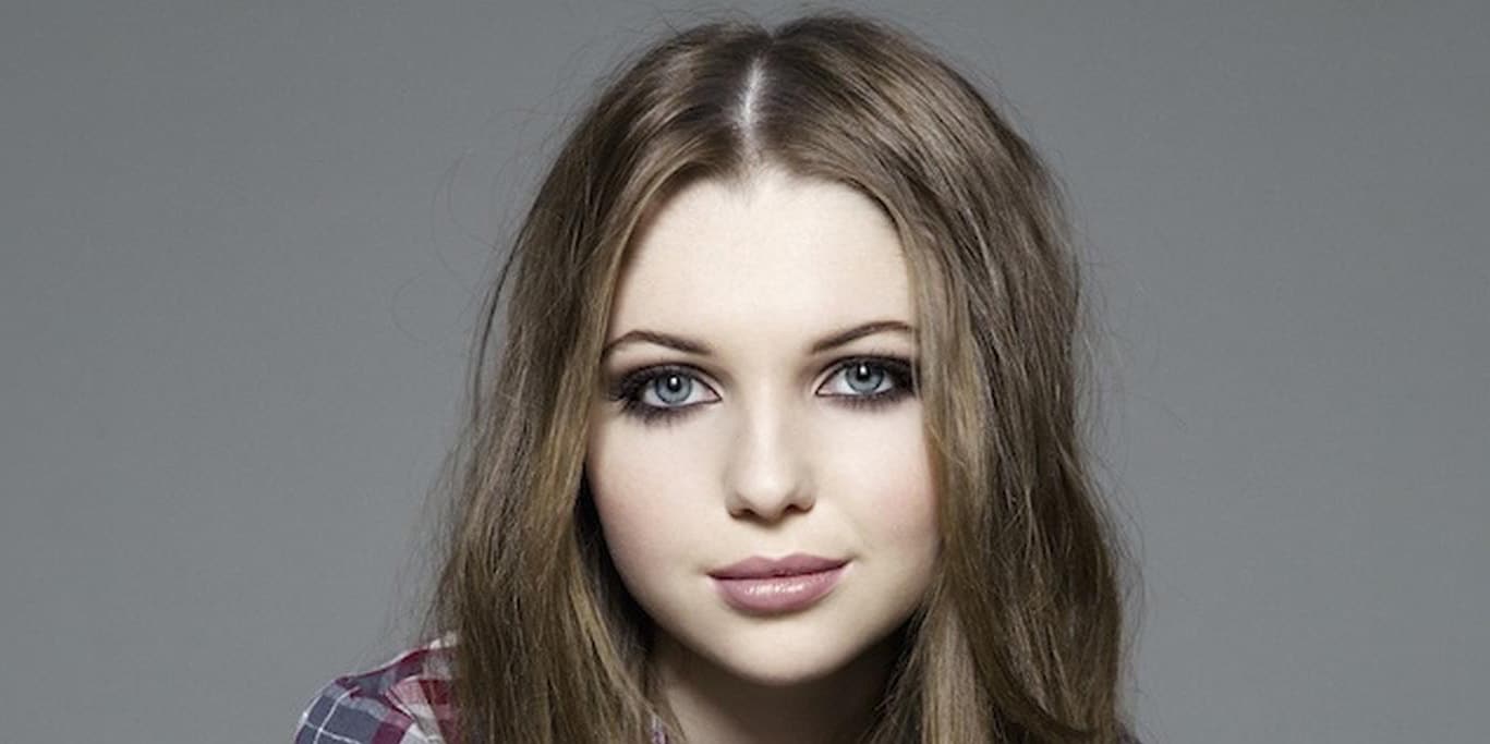 Naked Truth About Sammi Hanratty: Height, Age, Boyfriend, Wiki