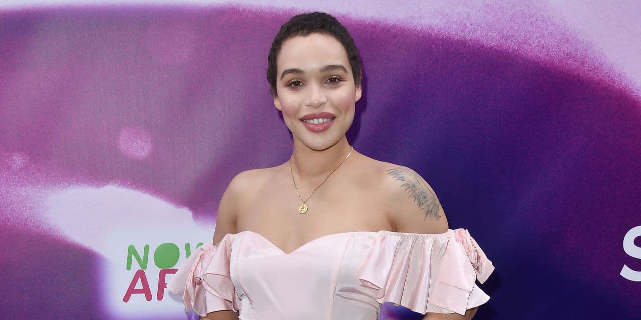 Cleopatra Coleman's Net Worth, Measurements, Plastic Surgery