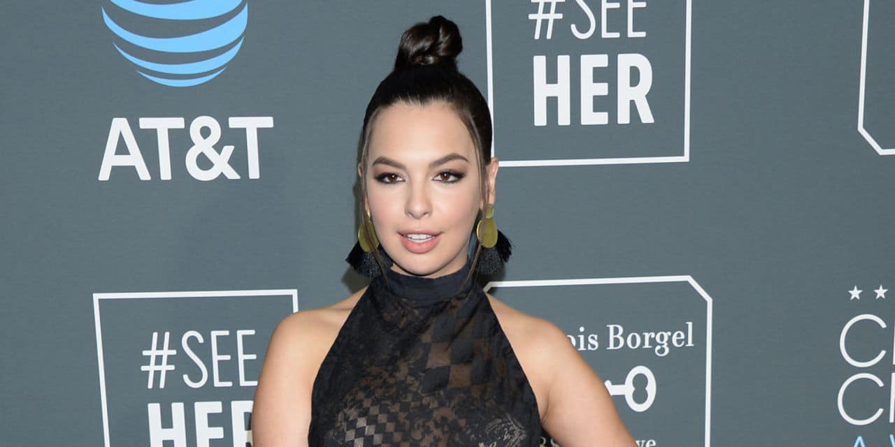 Who is Isabella Gomez? Age, Measurements, Boyfriend, Parents