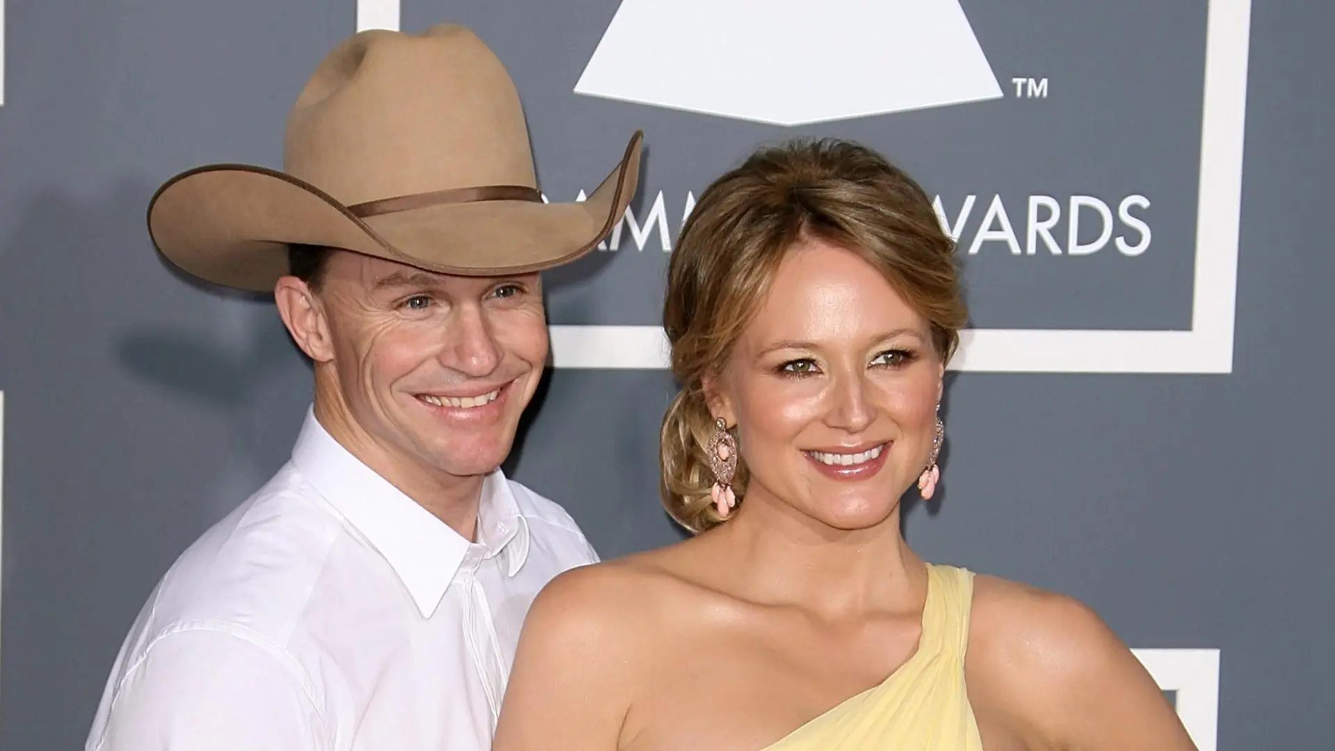 New Wife, Net Worth, Children