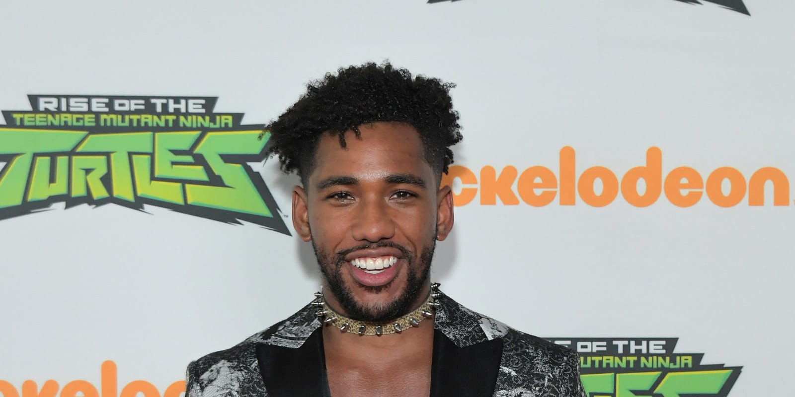 What is Brandon Mychal Smith doing now? Net Worth, Dating