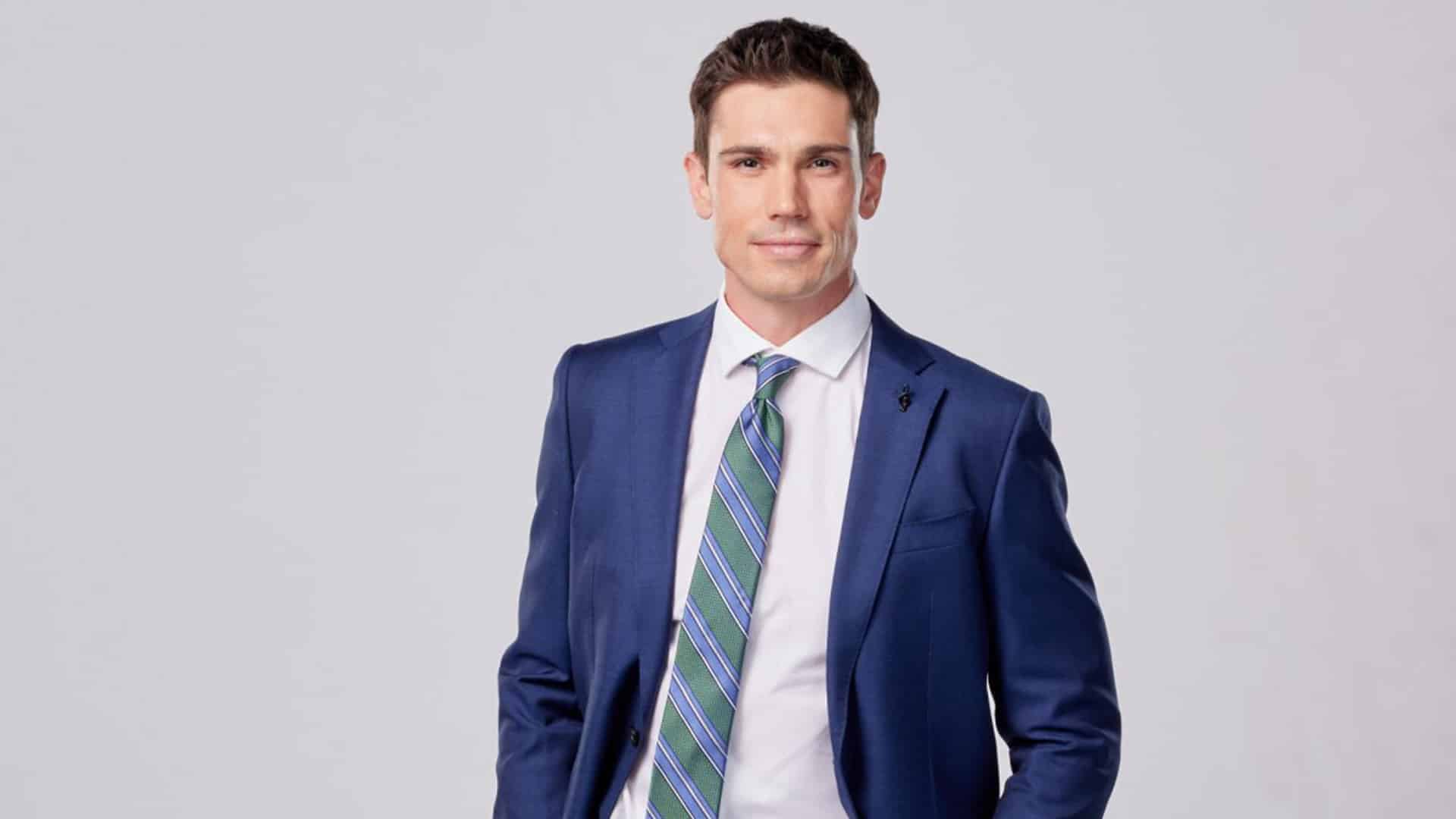 Who Is Tanner Novlan? Wife Kayla Ewell, Age, Net Worth, Height