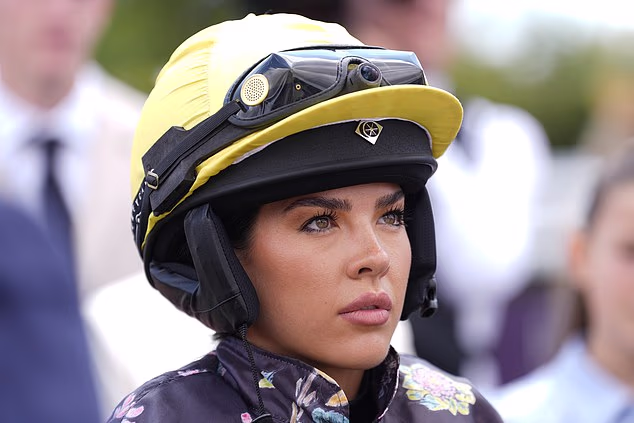 Gemma Owen came fourth in her first race as a jockey as she took part in the Magnolia Cup