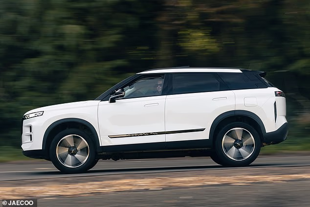 The Jaecoo 7 SUV - the car dubbed the 'Temu Range Rover' that's become Britain's third best-selling new model - has just been driven the length of the UK on one tank of fuel