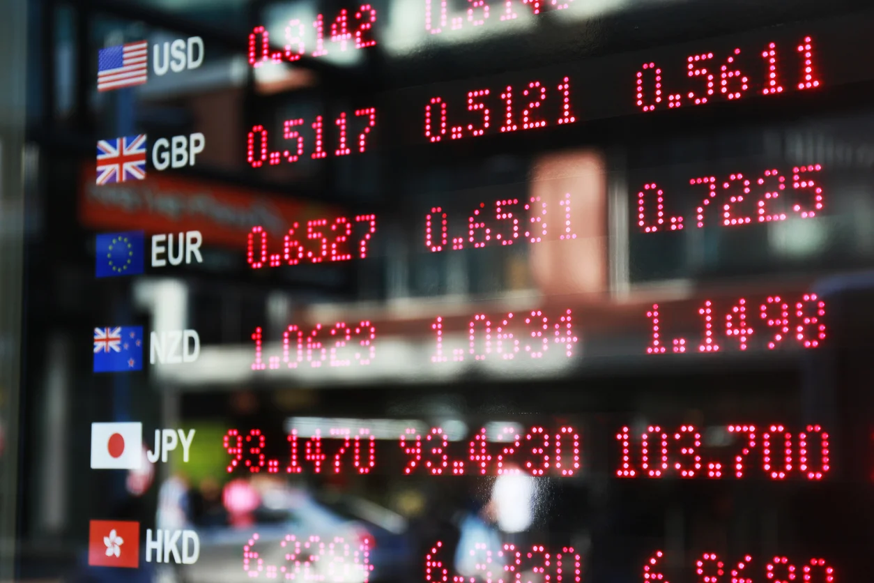 US Dollar Bulls Gain Ground — Finance Monthly